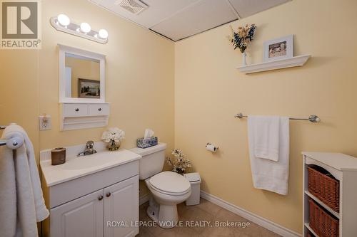 5A - 350 Doon Valley Drive, Kitchener, ON - Indoor Photo Showing Bathroom