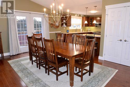 1079 Greenwood Park Drive, Kingston (Kingston East (Incl Barret Crt)), ON - Indoor Photo Showing Dining Room