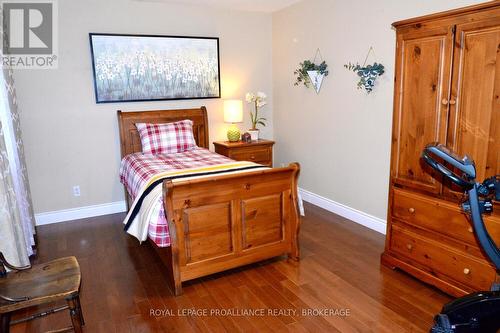 1079 Greenwood Park Drive, Kingston (Kingston East (Incl Barret Crt)), ON - Indoor Photo Showing Bedroom