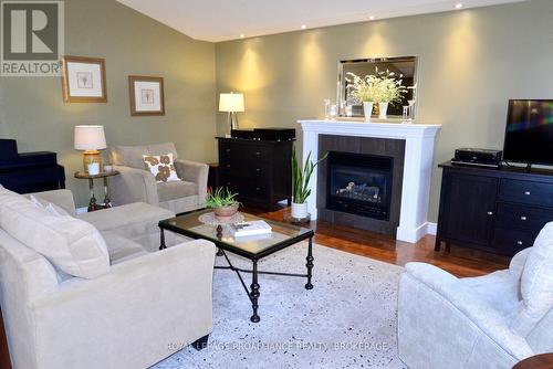 1079 Greenwood Park Drive, Kingston (Kingston East (Incl Barret Crt)), ON - Indoor Photo Showing Living Room With Fireplace