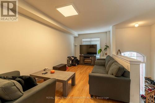 5 Rockbrook Trail, Brampton, ON - Indoor Photo Showing Living Room