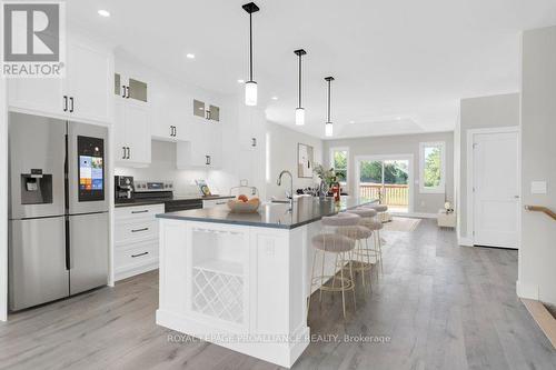 6 Dunmor Street, Stirling-Rawdon, ON - Indoor Photo Showing Kitchen With Upgraded Kitchen