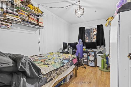 101 - 573 Armstrong Road, Kingston (East Gardiners Rd), ON - Indoor Photo Showing Bedroom