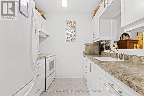 101 - 573 Armstrong Road, Kingston (East Gardiners Rd), ON - Indoor Photo Showing Kitchen