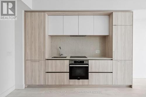 1415 - 35 Mercer Street, Toronto, ON - Indoor Photo Showing Kitchen