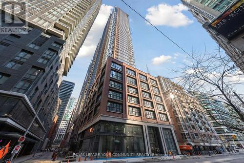 1415 - 35 Mercer Street, Toronto, ON - Outdoor With Facade