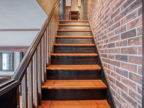 Staircase - 522 1Re Rue, Saint-Jean-Sur-Richelieu, QC - Indoor Photo Showing Other Room