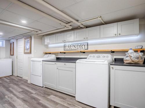 Laundry room - 522 1Re Rue, Saint-Jean-Sur-Richelieu, QC - Indoor Photo Showing Laundry Room