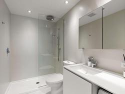 Ensuite bathroom - 