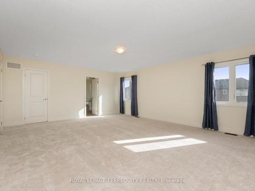 4516 Eclipse Way, Niagara Falls, ON - Indoor Photo Showing Other Room