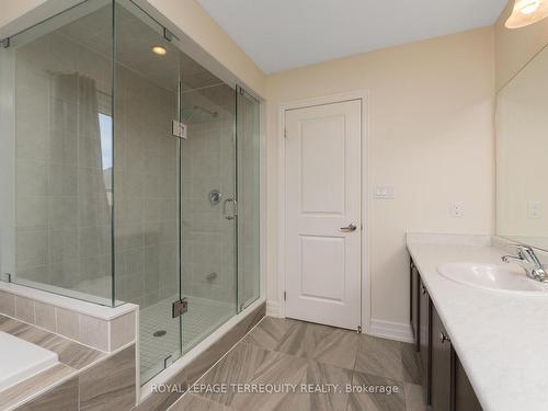 4516 Eclipse Way, Niagara Falls, ON - Indoor Photo Showing Bathroom