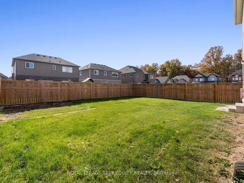 4516 Eclipse Way, Niagara Falls, ON - Outdoor With Backyard