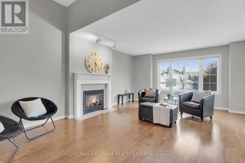 32 Forestview Crescent, Ottawa, ON - Indoor Photo Showing Living Room With Fireplace