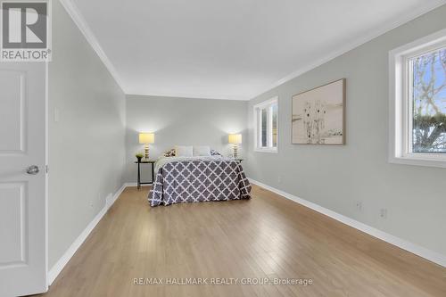 32 Forestview Crescent, Ottawa, ON - Indoor Photo Showing Bedroom