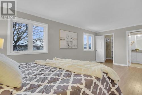 32 Forestview Crescent, Ottawa, ON - Indoor Photo Showing Bedroom