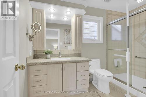 32 Forestview Crescent, Ottawa, ON - Indoor Photo Showing Bathroom