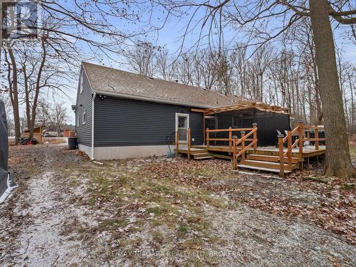 4106 Garrison Road, Fort Erie (335 - Ridgeway), ON - Outdoor