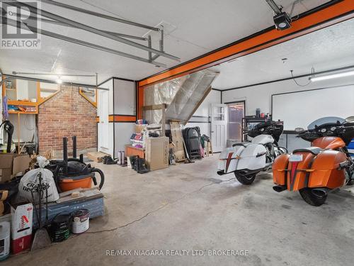 4106 Garrison Road, Fort Erie (335 - Ridgeway), ON - Indoor Photo Showing Garage