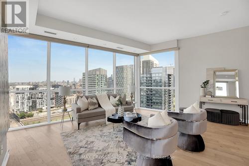 3002 - 20 Bruyeres Mews, Toronto, ON - Indoor Photo Showing Living Room