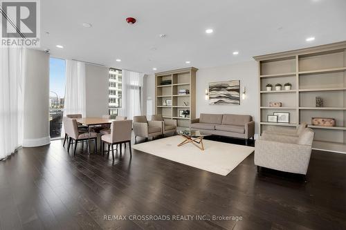 3002 - 20 Bruyeres Mews, Toronto, ON - Indoor Photo Showing Living Room