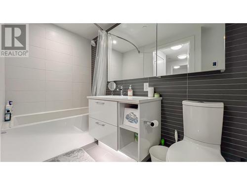 603 8538 River District Crossing, Vancouver, BC - Indoor Photo Showing Bathroom