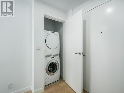 2102 1480 Howe Street, Vancouver, BC - Indoor Photo Showing Laundry Room