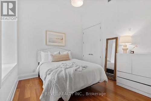 205 - 385 Brunswick Avenue, Toronto, ON - Indoor Photo Showing Bedroom