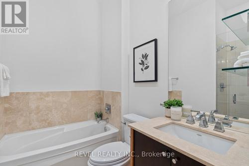 205 - 385 Brunswick Avenue, Toronto, ON - Indoor Photo Showing Bathroom