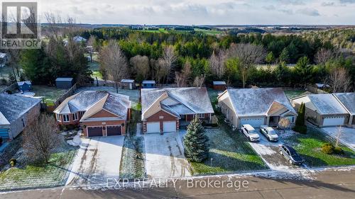 42 River Run Road, Mapleton, ON - Outdoor