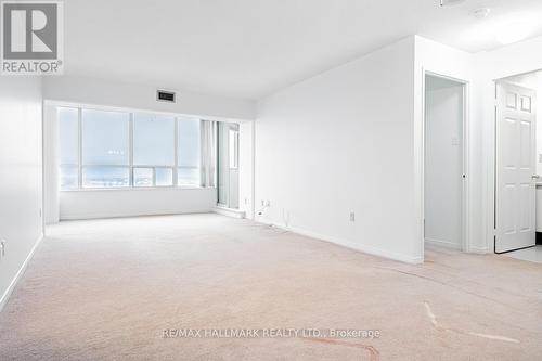 702 - 400 Webb Drive, Mississauga, ON - Indoor Photo Showing Other Room