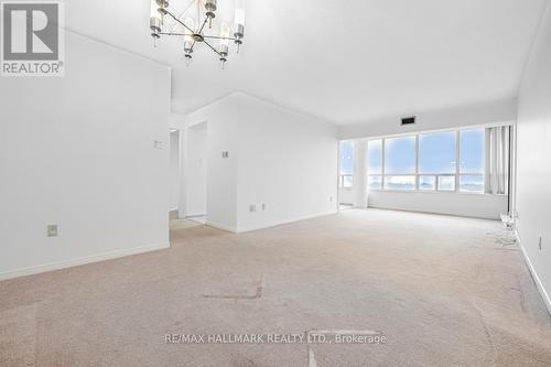 702 - 400 Webb Drive, Mississauga, ON - Indoor Photo Showing Other Room