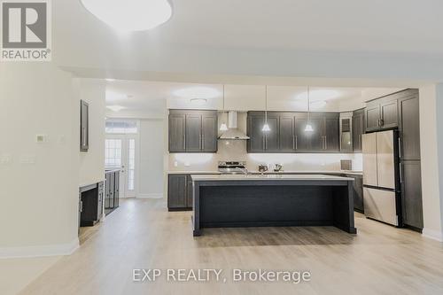 241 Raspberry Place, Waterloo, ON - Indoor Photo Showing Kitchen