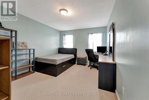 144 Blackburn Drive, Brantford, ON - Indoor Photo Showing Bedroom