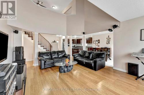 144 Blackburn Drive, Brantford, ON - Indoor Photo Showing Living Room