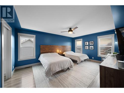 307 Mariposa Court, Kamloops, BC - Indoor Photo Showing Bedroom