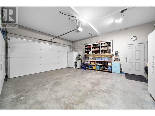 307 Mariposa Court, Kamloops, BC - Indoor Photo Showing Garage