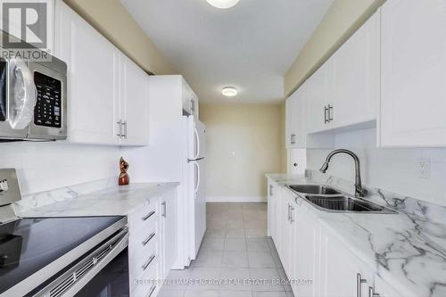 705 - 5 Frith Road, Toronto (Glenfield-Jane Heights), ON - Indoor Photo Showing Kitchen With Double Sink