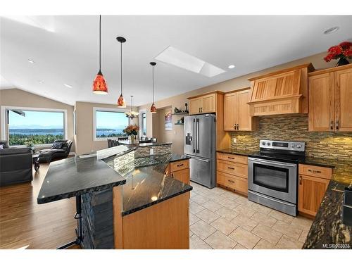 709 Timberline Dr, Campbell River, BC 