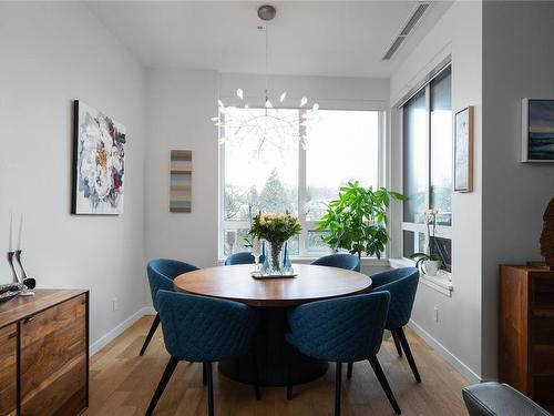 502-1201 Fort St, Victoria, BC - Indoor Photo Showing Dining Room