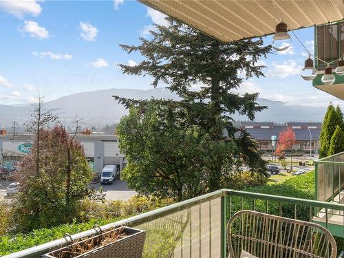 302-1900 Bowen Rd, Nanaimo, BC - Outdoor