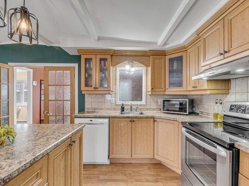 Kitchen - 237 Rue Germaine-Viger, Québec (Beauport), QC - Indoor Photo Showing Kitchen