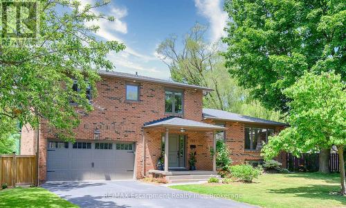 231 Southwood Court, Oakville (1001 - Br Bronte), ON 