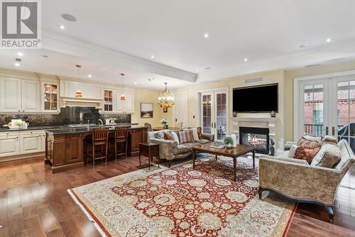 302 - 253 Church Street, Oakville (1013 - Oo Old Oakville), ON - Indoor Photo Showing Living Room With Fireplace