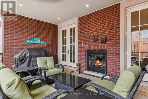 302 - 253 Church Street, Oakville (1013 - Oo Old Oakville), ON - Indoor Photo Showing Living Room With Fireplace