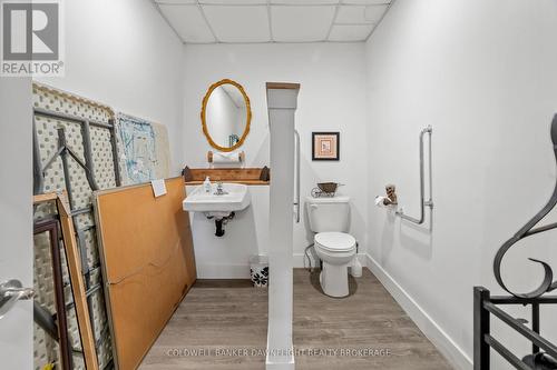 26-28 Goshen Street N, Bluewater (Zurich), ON - Indoor Photo Showing Bathroom