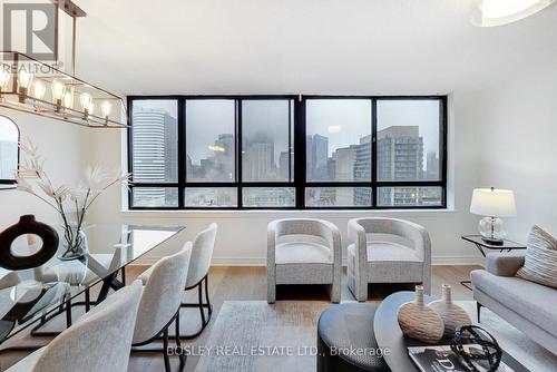 2614 - 633 Bay Street, Toronto, ON - Indoor