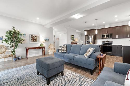 14 6211 Chilliwack River Road|Sardis South, Chilliwack, BC - Indoor Photo Showing Living Room