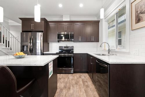 14 6211 Chilliwack River Road|Sardis South, Chilliwack, BC - Indoor Photo Showing Kitchen With Upgraded Kitchen