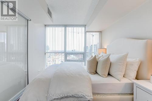 1516 - 320 Richmond Street E, Toronto, ON - Indoor Photo Showing Bedroom