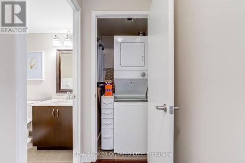 1516 - 320 Richmond Street E, Toronto, ON -  Photo Showing Laundry Room